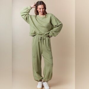 F5 only large left set 2 pc new fantastic fawn sweatpants and sweatshirt